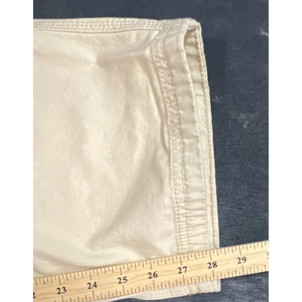 Duluth Trading Co Men's 48x30 Standard Fit Beige 5-Pocket FlexFirehose Work Pant
